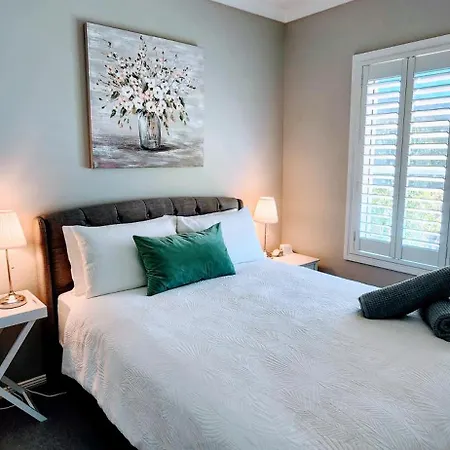 270 On Church - Entire Villa With Spacious Alfresco Area Mudgee Room photo