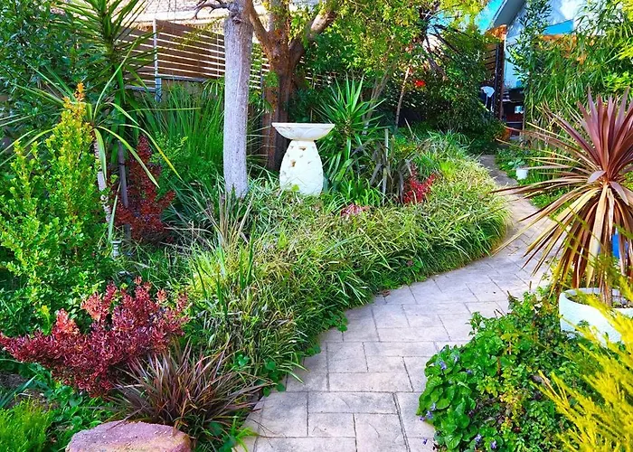 270 On Church - Entire Villa With Spacious Alfresco Area