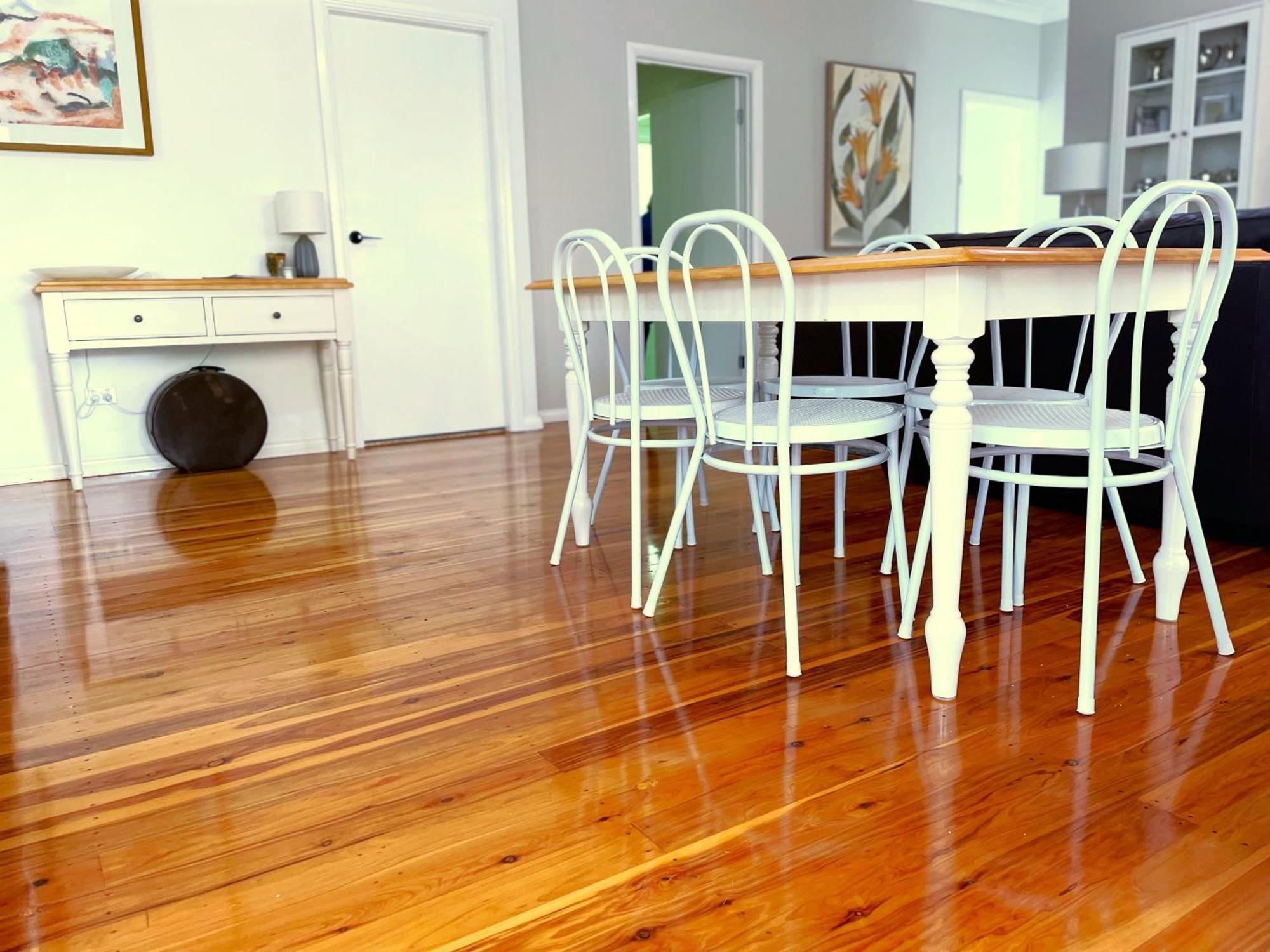 270 On Church - Entire Villa With Spacious Alfresco Area *