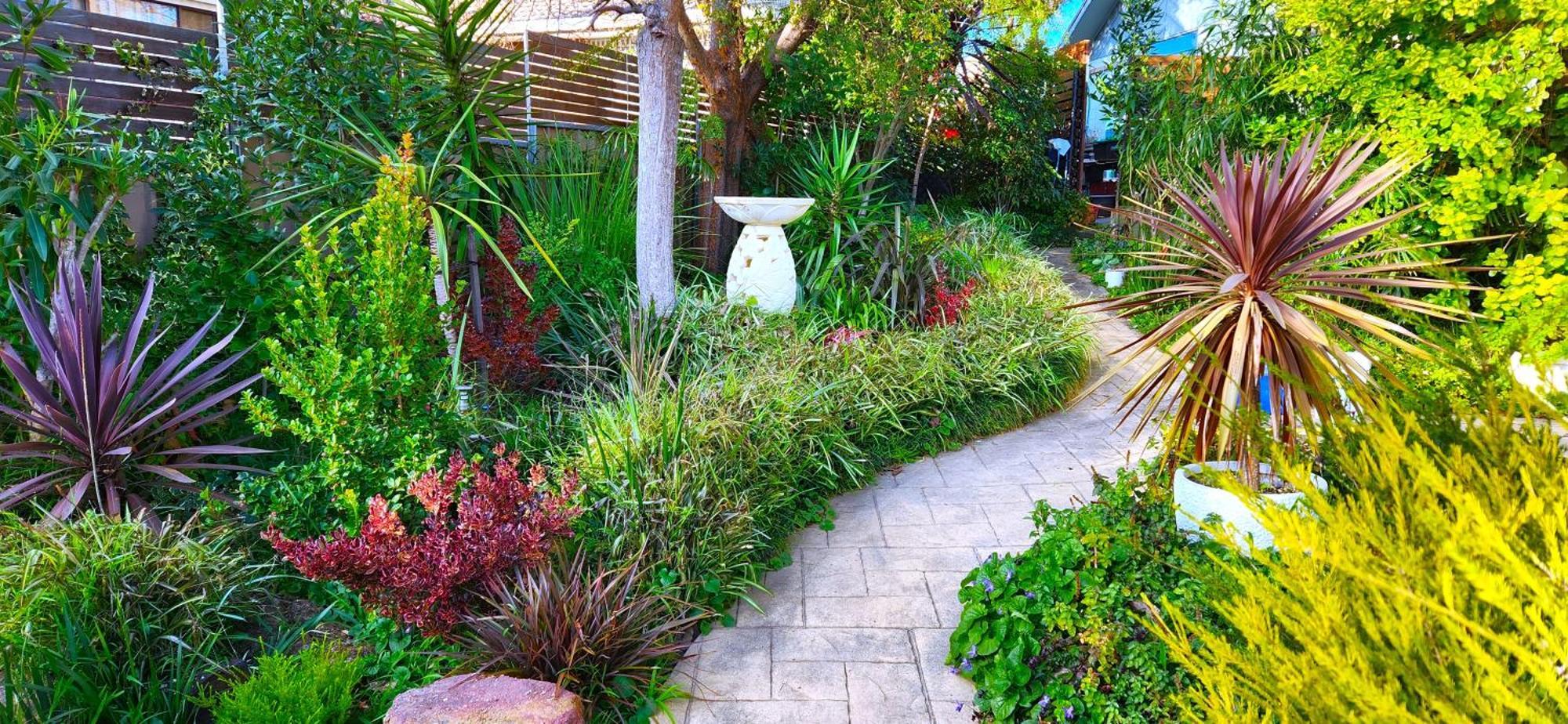 270 On Church - Entire Villa With Spacious Alfresco Area Apartment *